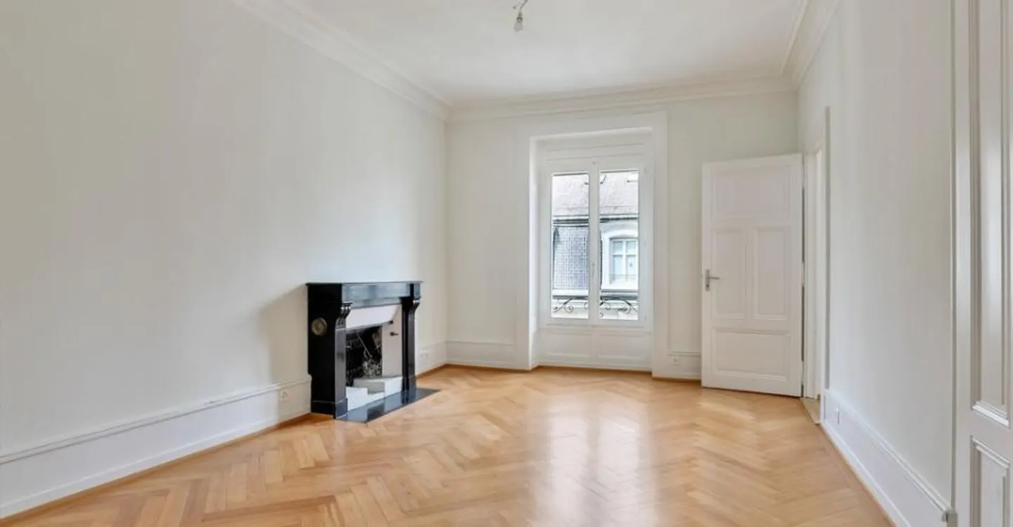 Magnifique appartement rénové dans le quartier de l'Eglise Russe - Photo 7 sur 10