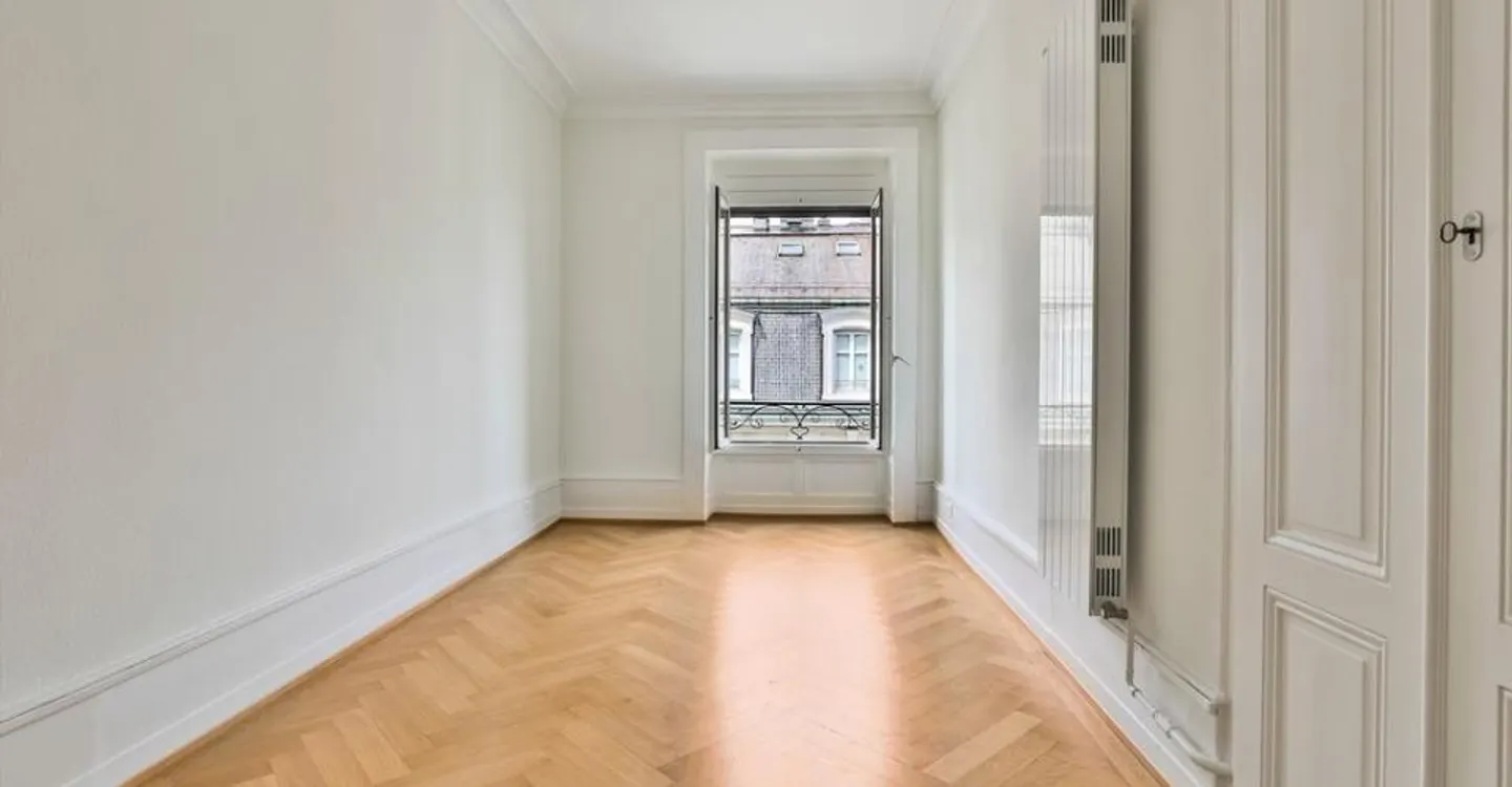 Magnifique appartement rénové dans le quartier de l'Eglise Russe - Photo 8 sur 10