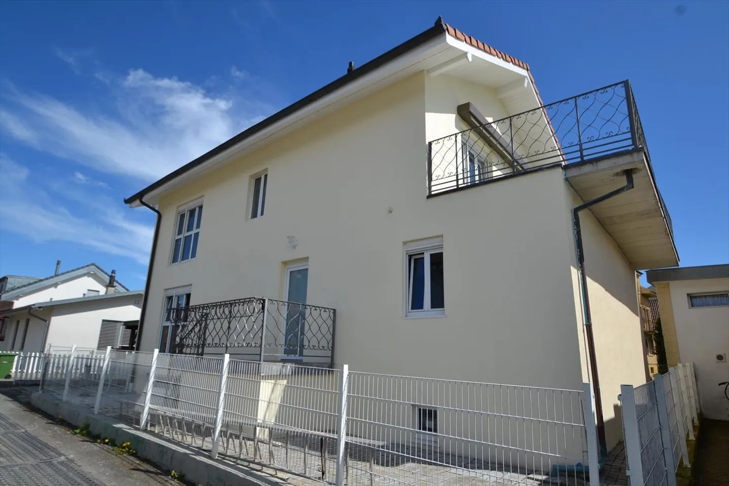 Villa indipendente 7.5 stanze - Modulare in 2 appartamenti - Foto 2 di 14