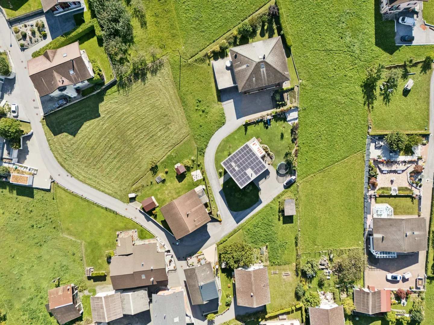 Building land with versatile usage possibilities - Photo 9 of 12