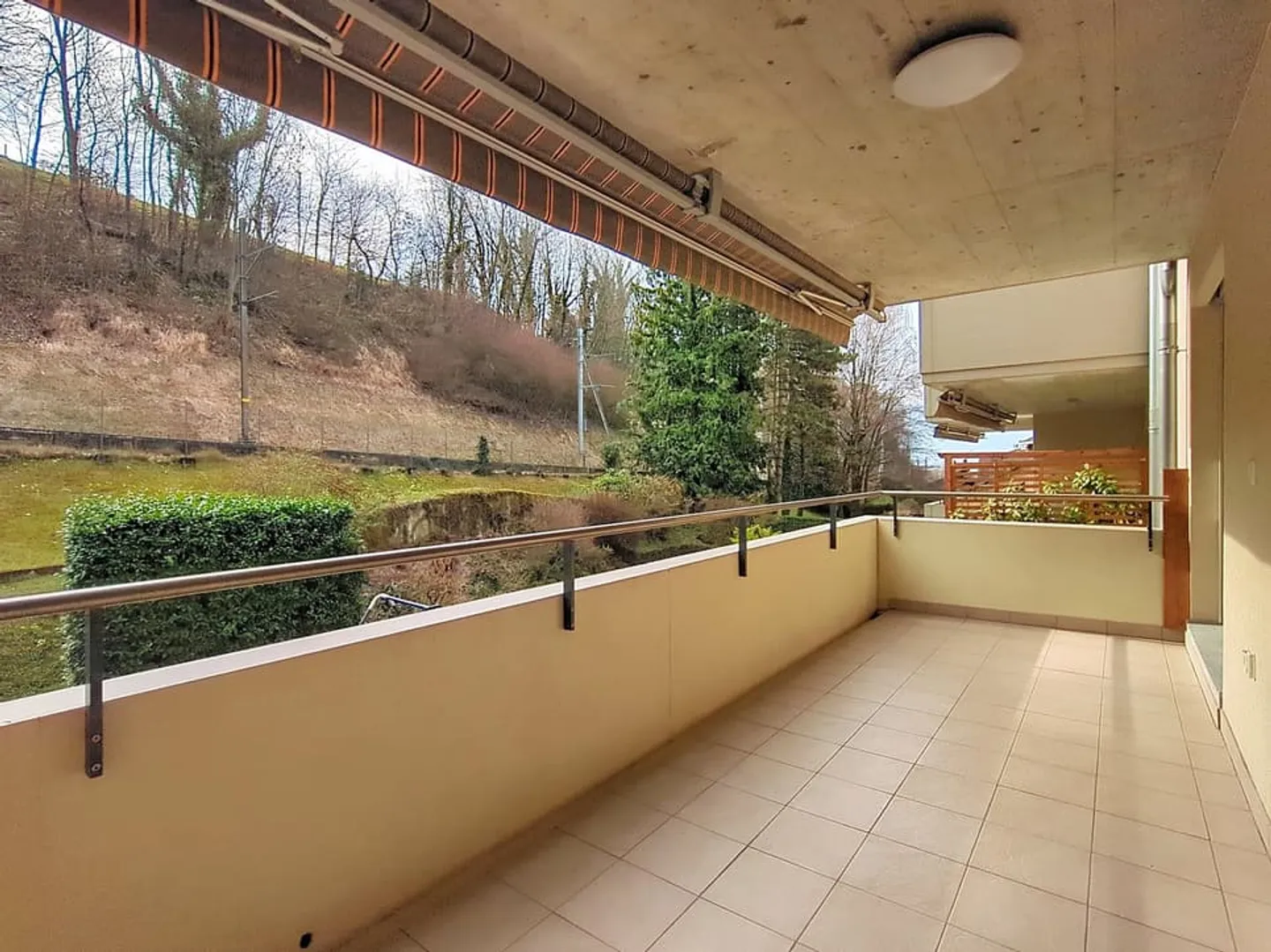 Opportunity! 4.5P with large balcony in the heart of Vevey - Photo 2 of 10