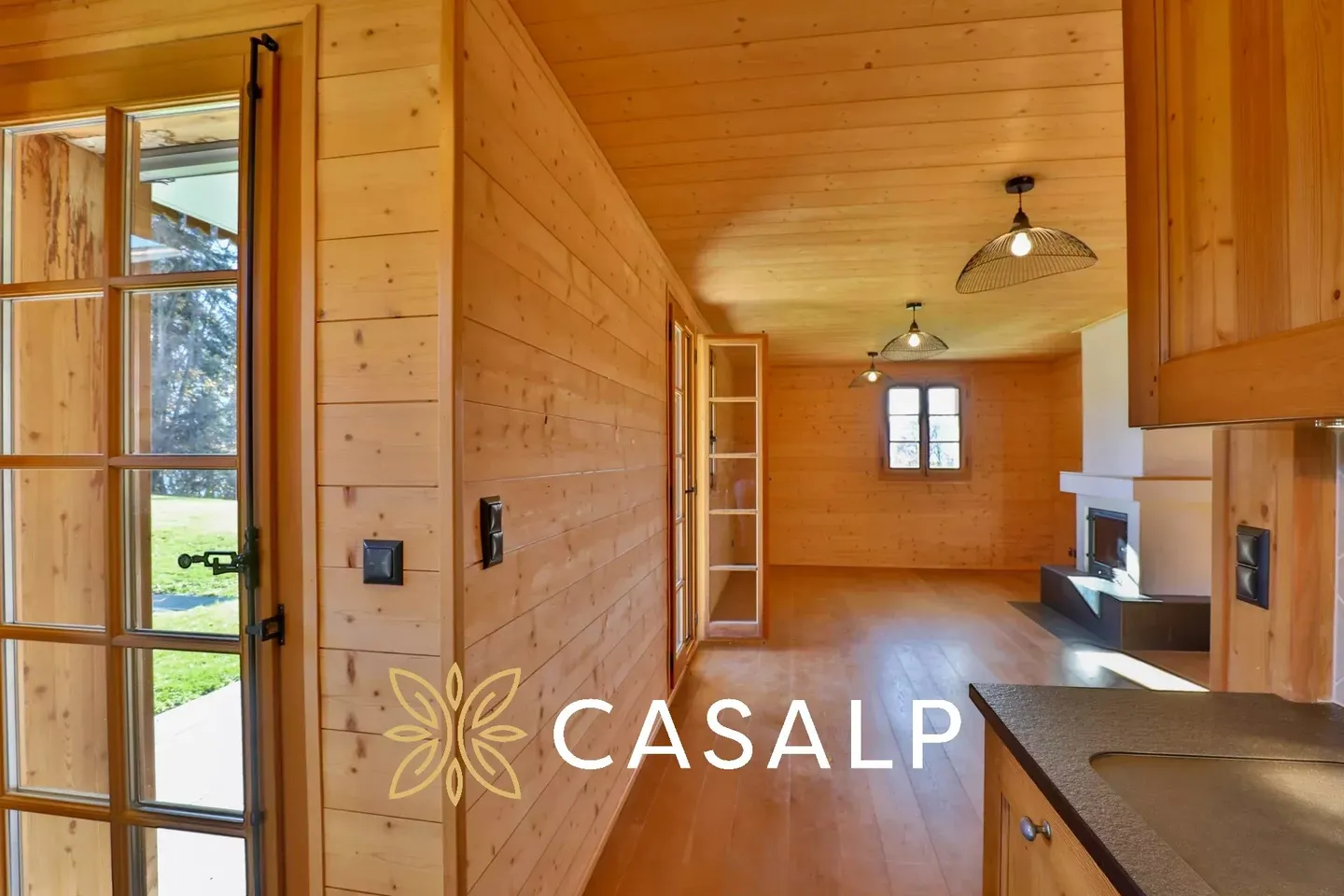 3-Room Apartment with Terrace and Spa Access - Photo 4 of 18