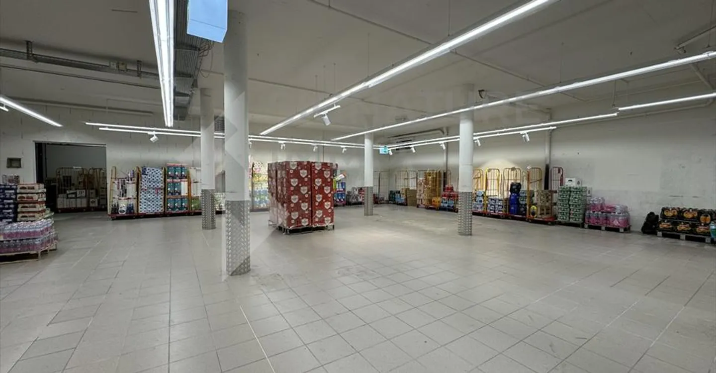 Immeuble mixte à louer - Photo 5 sur 7