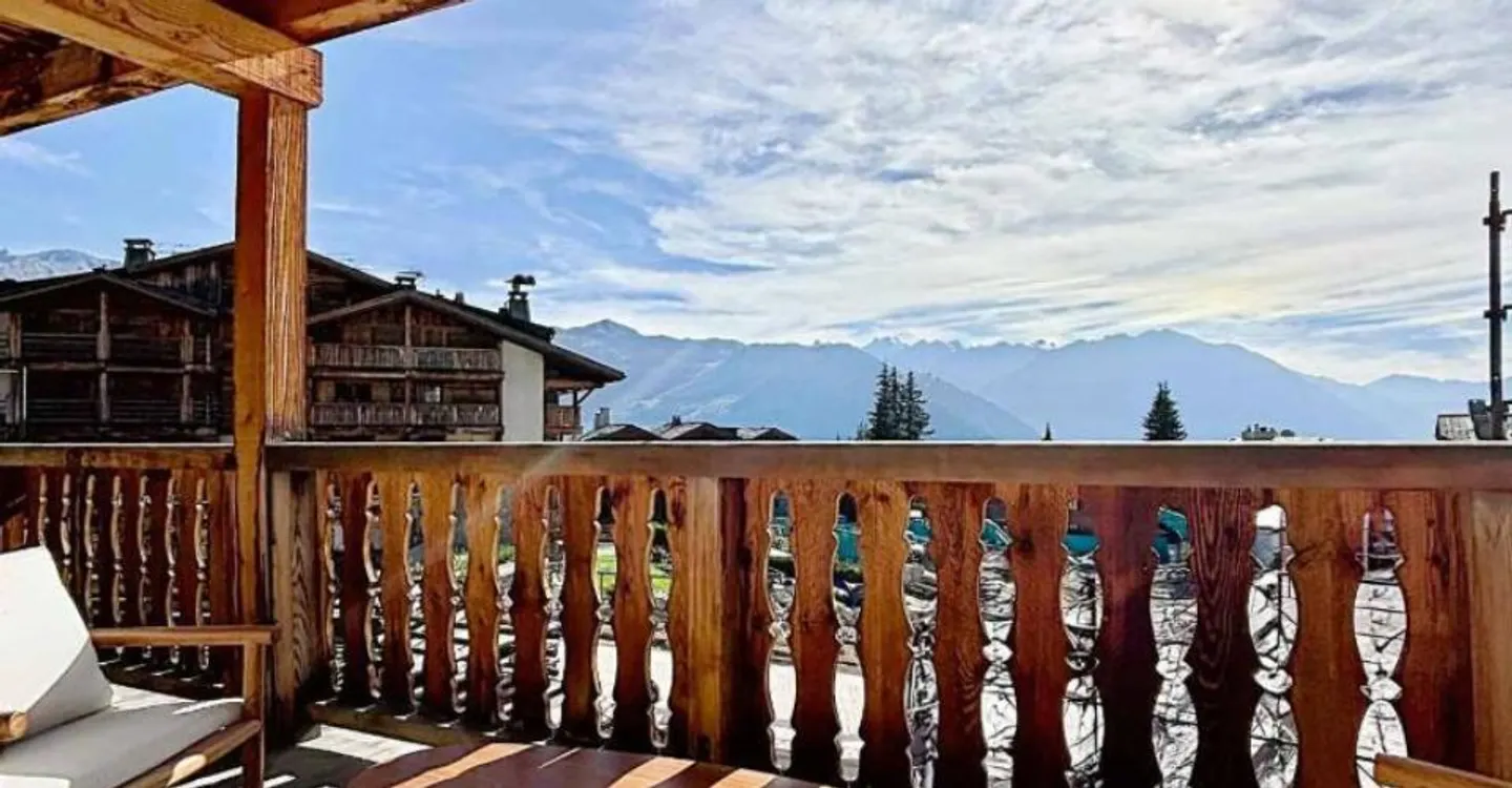 Elegant Apartment in Verbier - Photo 3 of 11