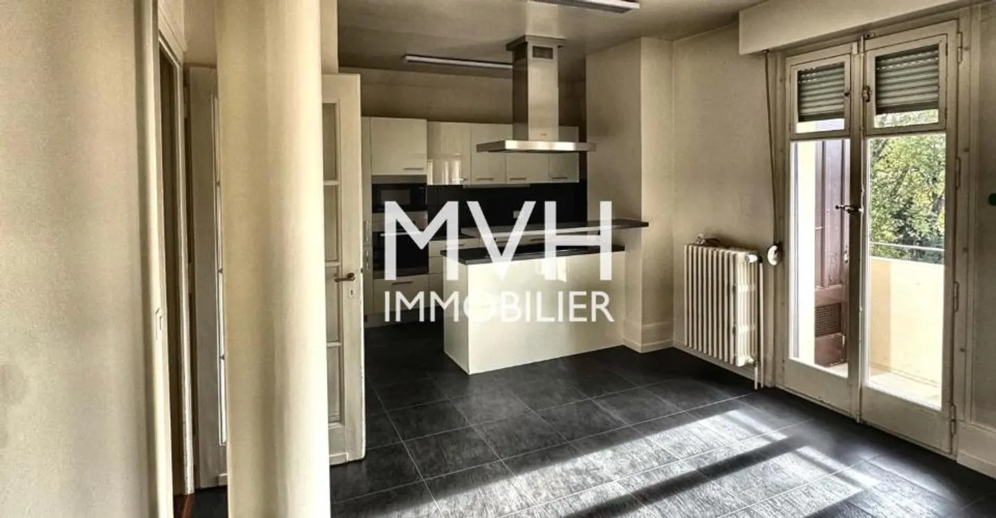 Appartement Luxueux avec Vue sur le Lac - Photo 4 sur 4