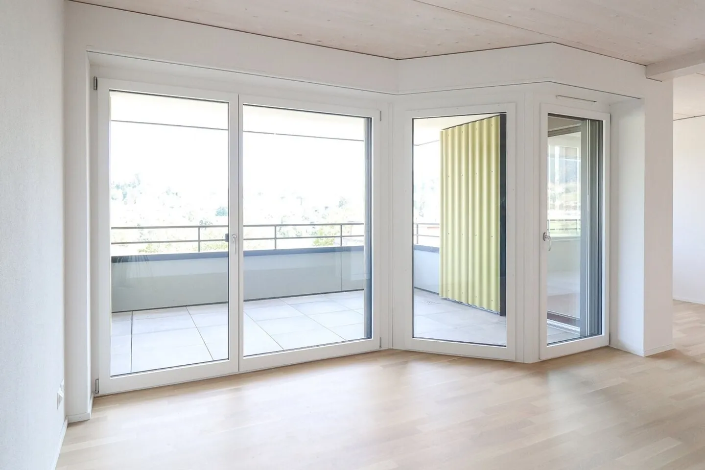 Grosszügige und attraktive 2 1/2-Zimmerwohnung im 2. OG - Foto 4 von 9