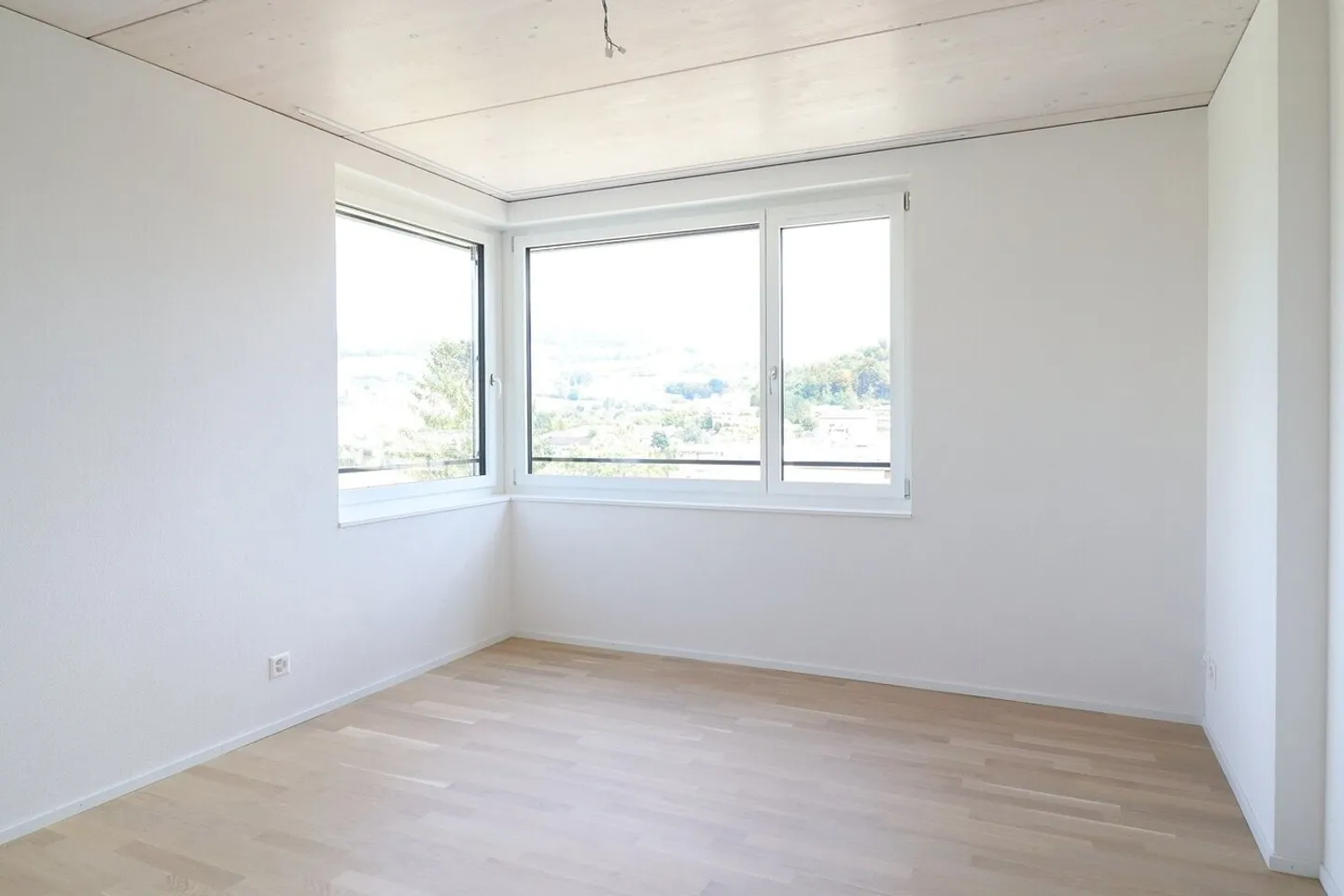 Grosszügige und attraktive 2 1/2-Zimmerwohnung im 2. OG - Foto 5 von 9