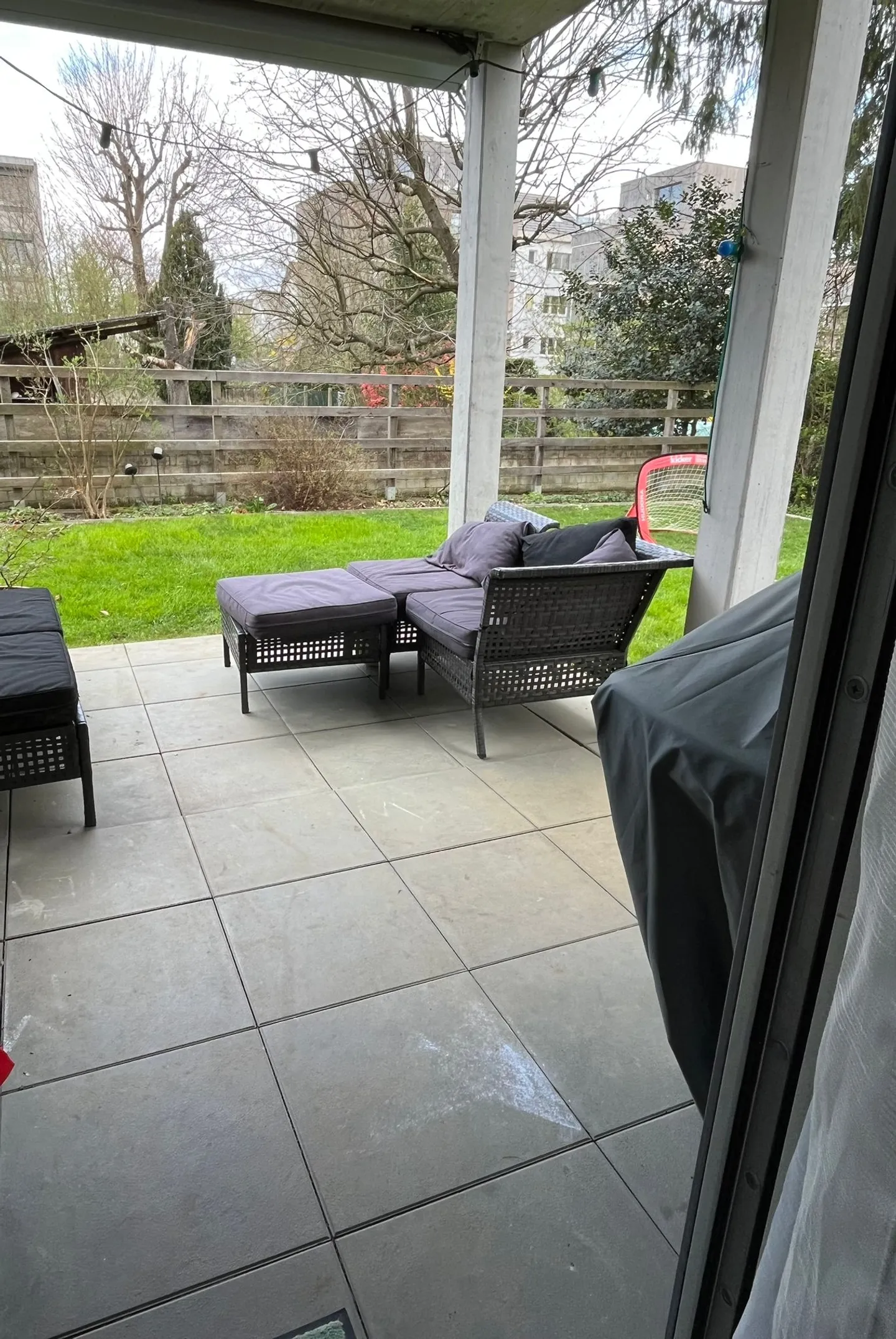 Modernes Apartment mit Garten - Foto 3 von 8