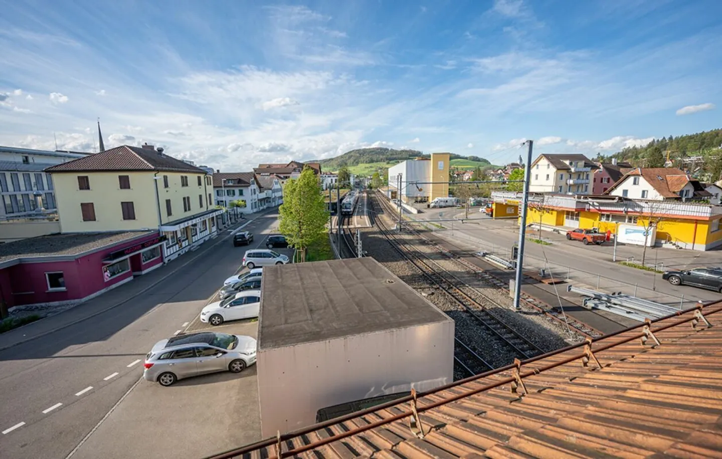 Attractive Residential and Commercial Building - Photo 3 of 20