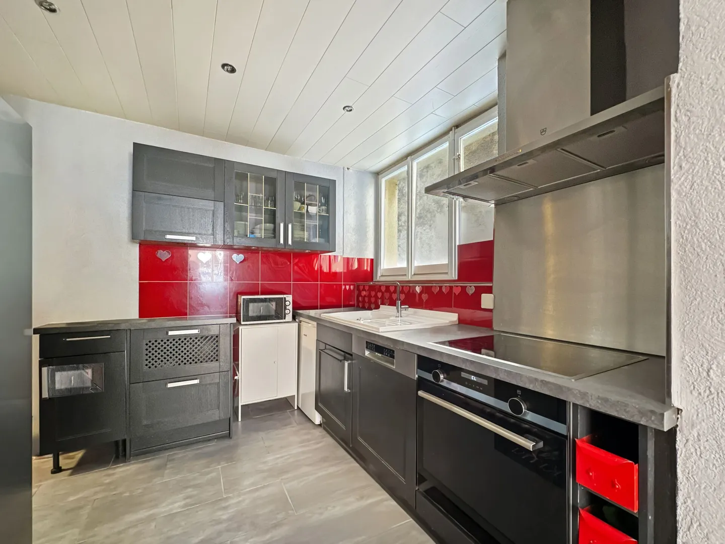 MIETHAUS MIT 3 GARAGEN, 3-4 WOHNUNGEN - Foto 3 von 18