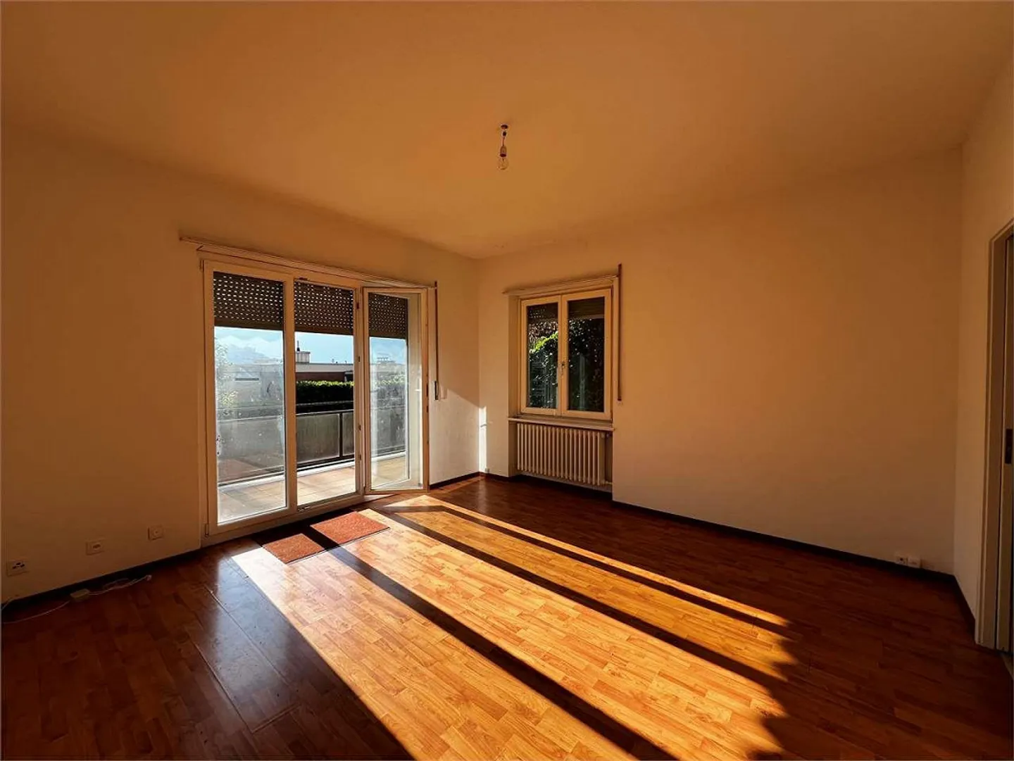 Lugano - Appartamento 3.5 locali in una zona residenziale confortevole e ben posizionata - Foto 2 di 6