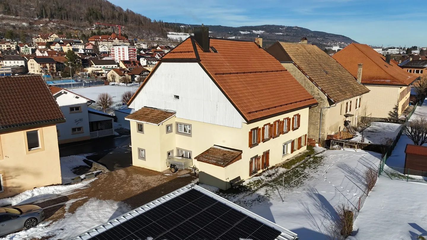 MIETHAUS MIT 3 GARAGEN, 3-4 WOHNUNGEN - Foto 1 von 18