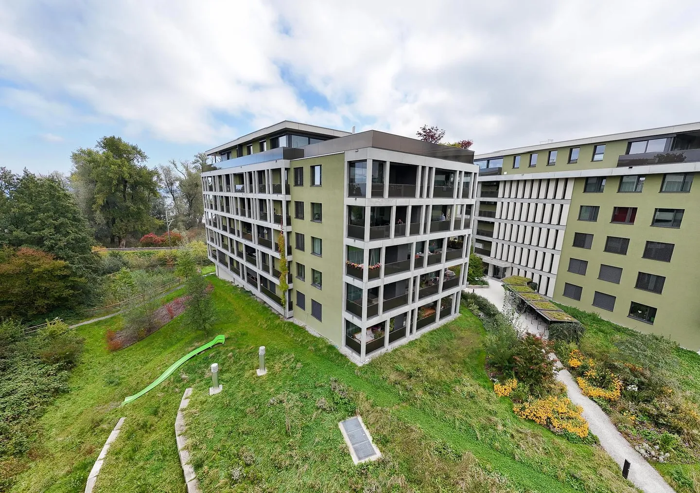 Moderno appartamento con 2 camere e balcone ad Arbon - Foto 1 di 6