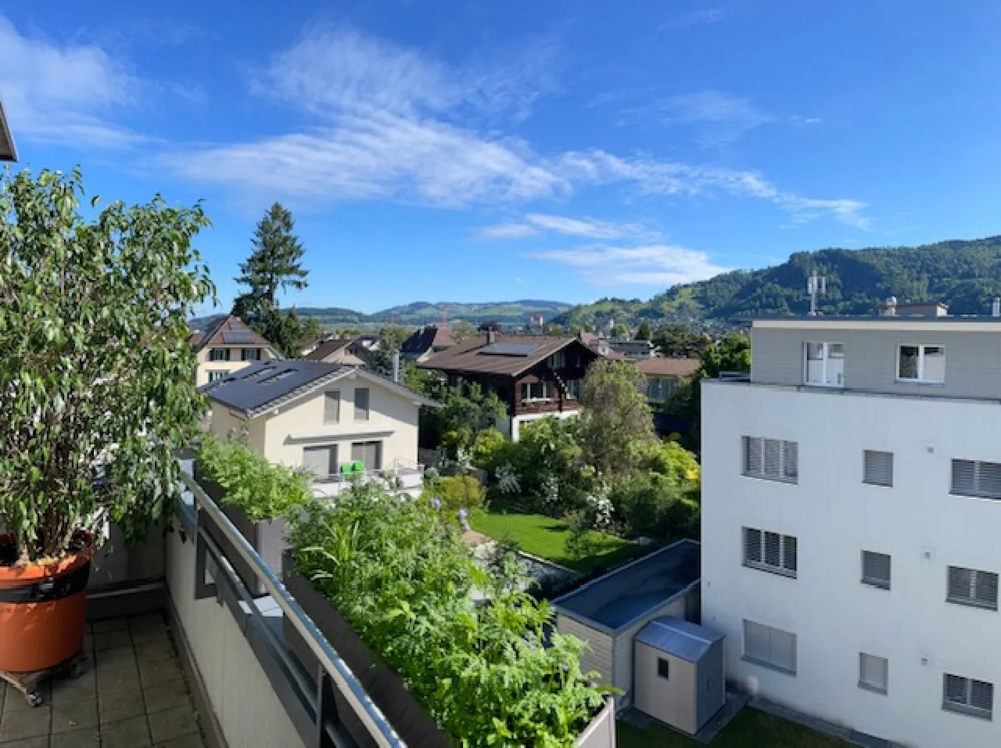 Sunny Attic with Beautiful View - Photo 2 of 11