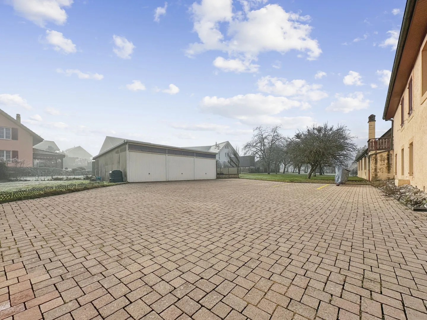 MIETHAUS MIT 3 GARAGEN, 3-4 WOHNUNGEN - Foto 16 von 18