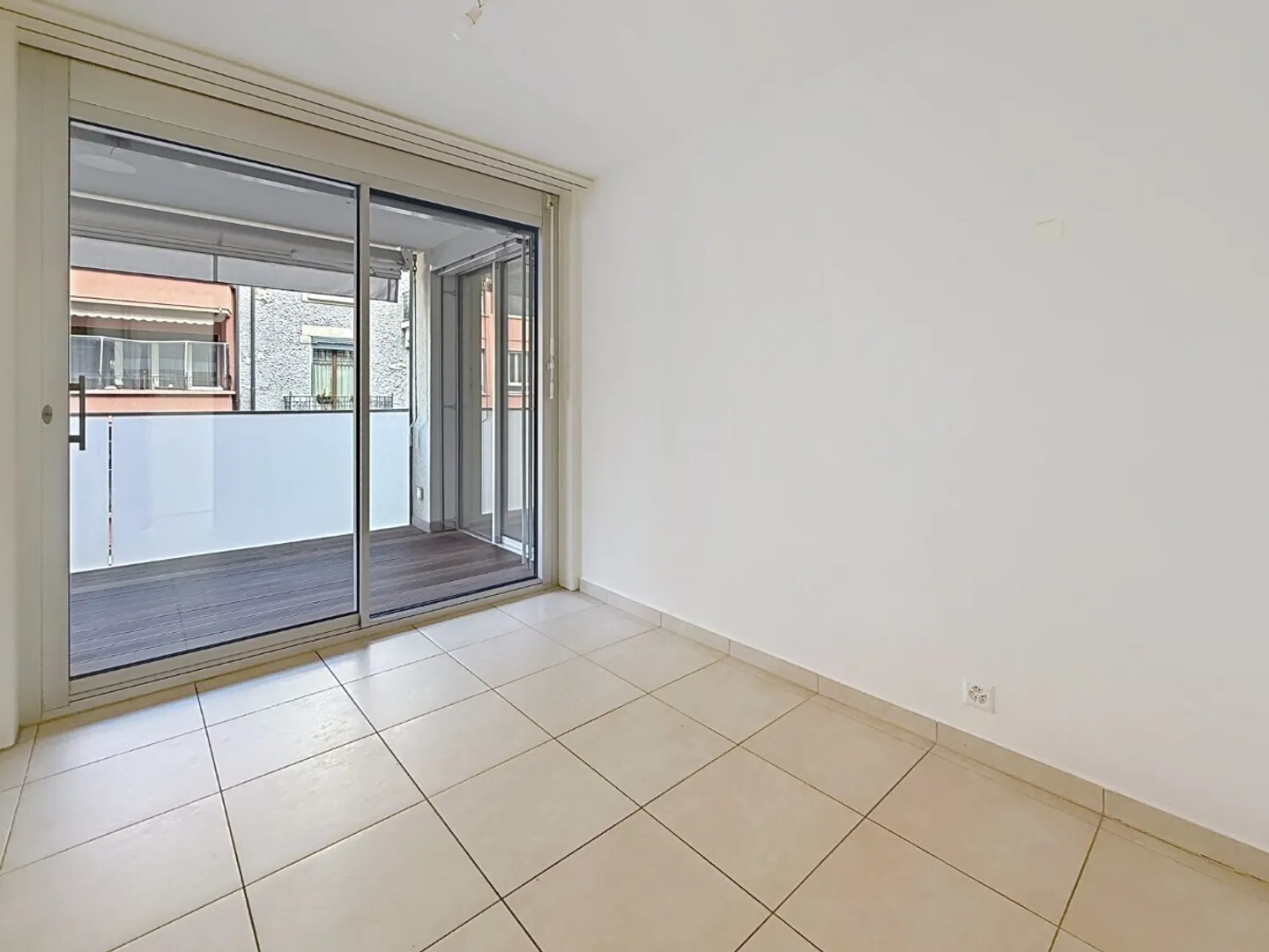 5-room apartment - Photo 4 of 8