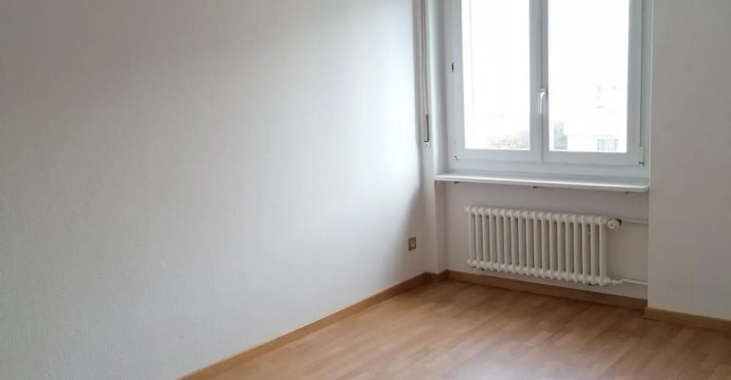 View into the Green - Quiet Apartment for Rent - Photo 4 of 7