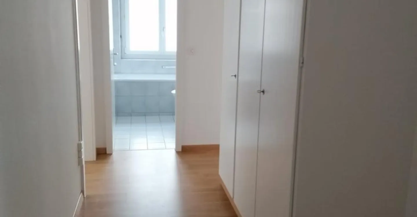 View into the Green - Quiet Apartment for Rent - Photo 5 of 7