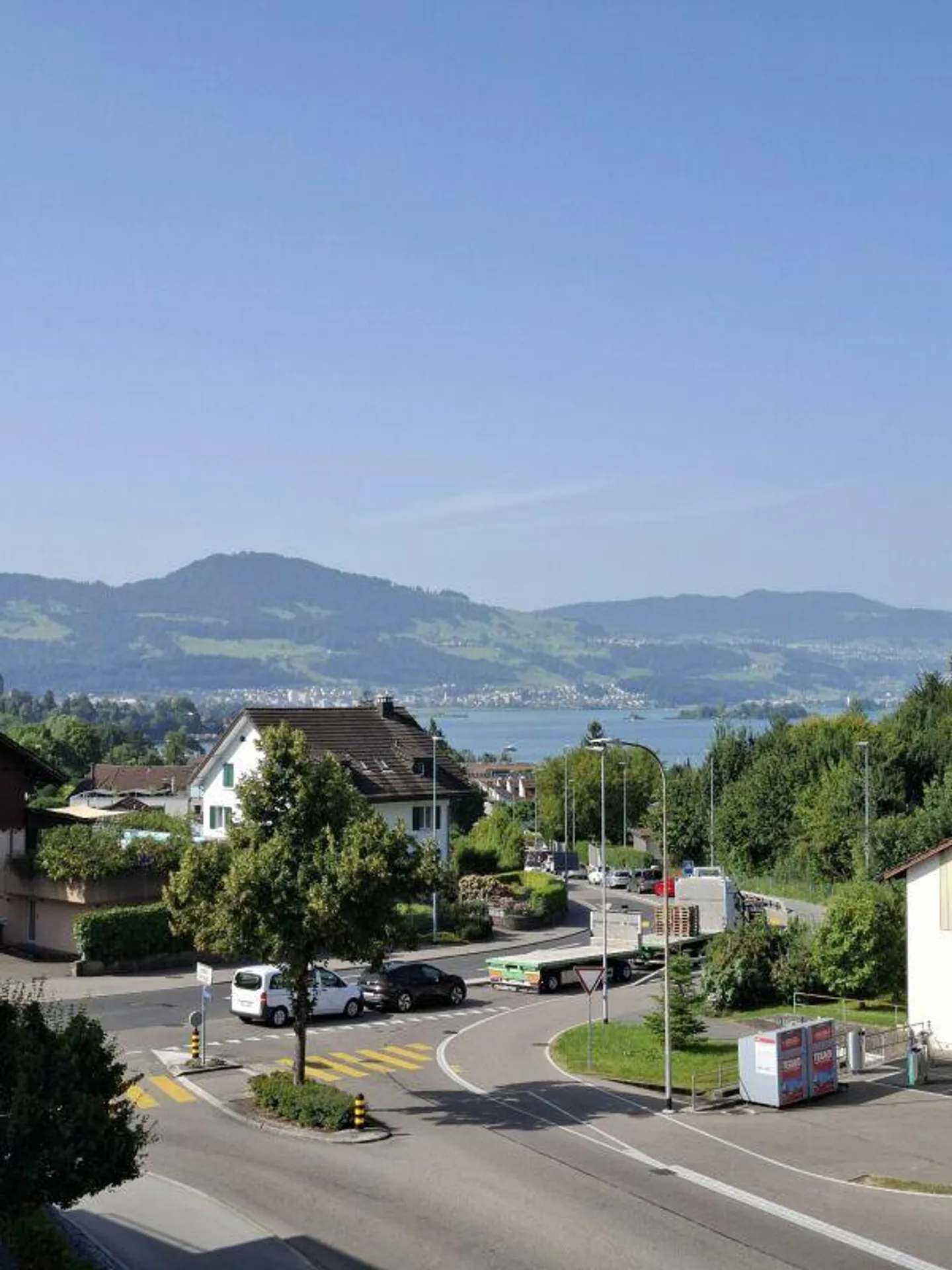 Appartamento 4.5 locali a Rapperswil - centrale, ben tenuto e pronto per essere abitato - Foto 2 di 8