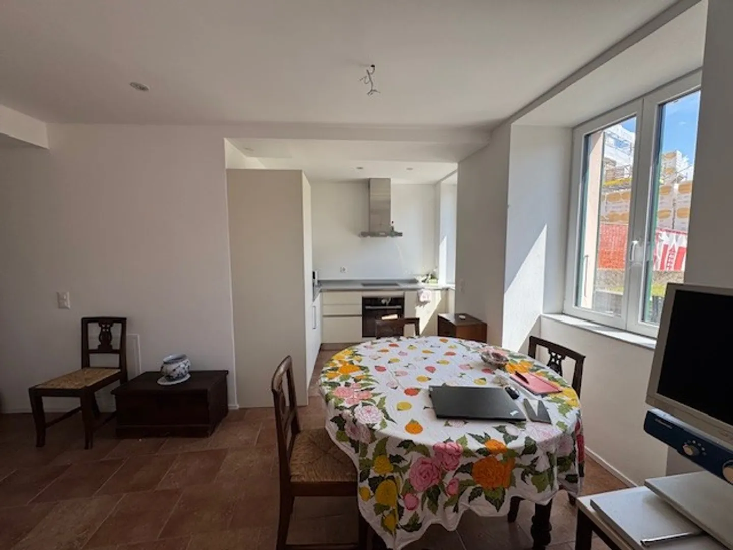 Bedano - Single-family house in the town center with property - Photo 3 of 17