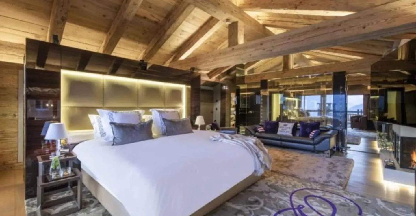 LE SUMMUM DU LUXE - CHALET 9 CHAMBRES - Photo 5 of 10