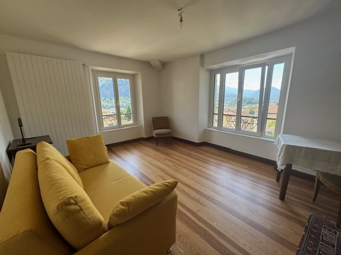 Bedano - Single-family house in the town center with property - Photo 6 of 17