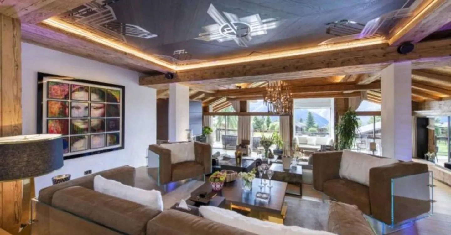 LE SUMMUM DU LUXE - CHALET 9 CHAMBRES - Photo 2 of 10