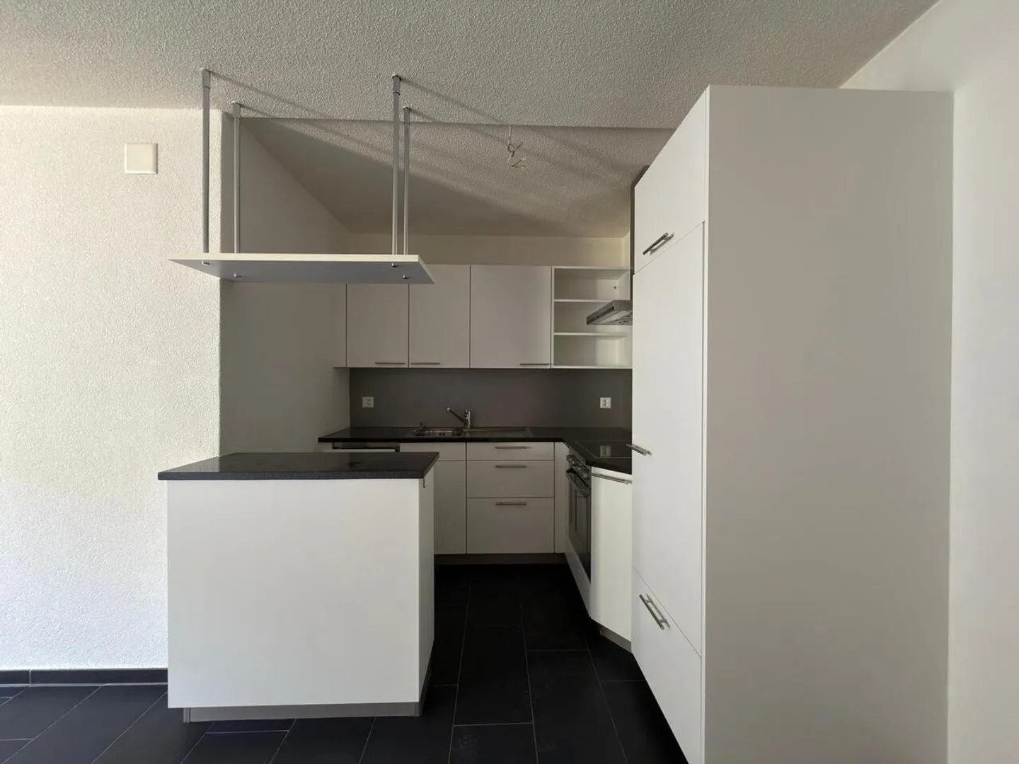 3-room apartment at Rue du Milieu 17, Biel - Photo 2 of 7