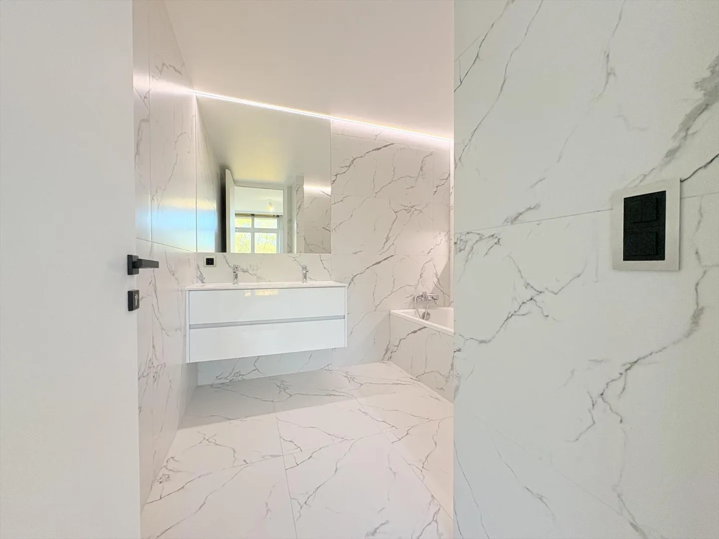 Vollständig renovierte 5-Zimmer-Wohnung - Avenue de Budé - Foto 8 von 13