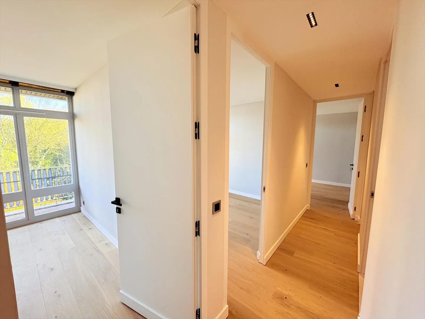 Vollständig renovierte 5-Zimmer-Wohnung - Avenue de Budé - Foto 5 von 13