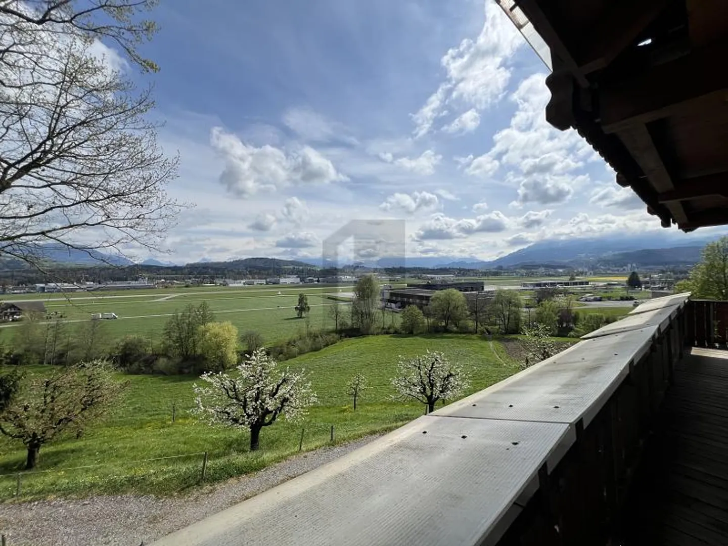 Appartement 5.5 pièces - Photo 2 sur 6