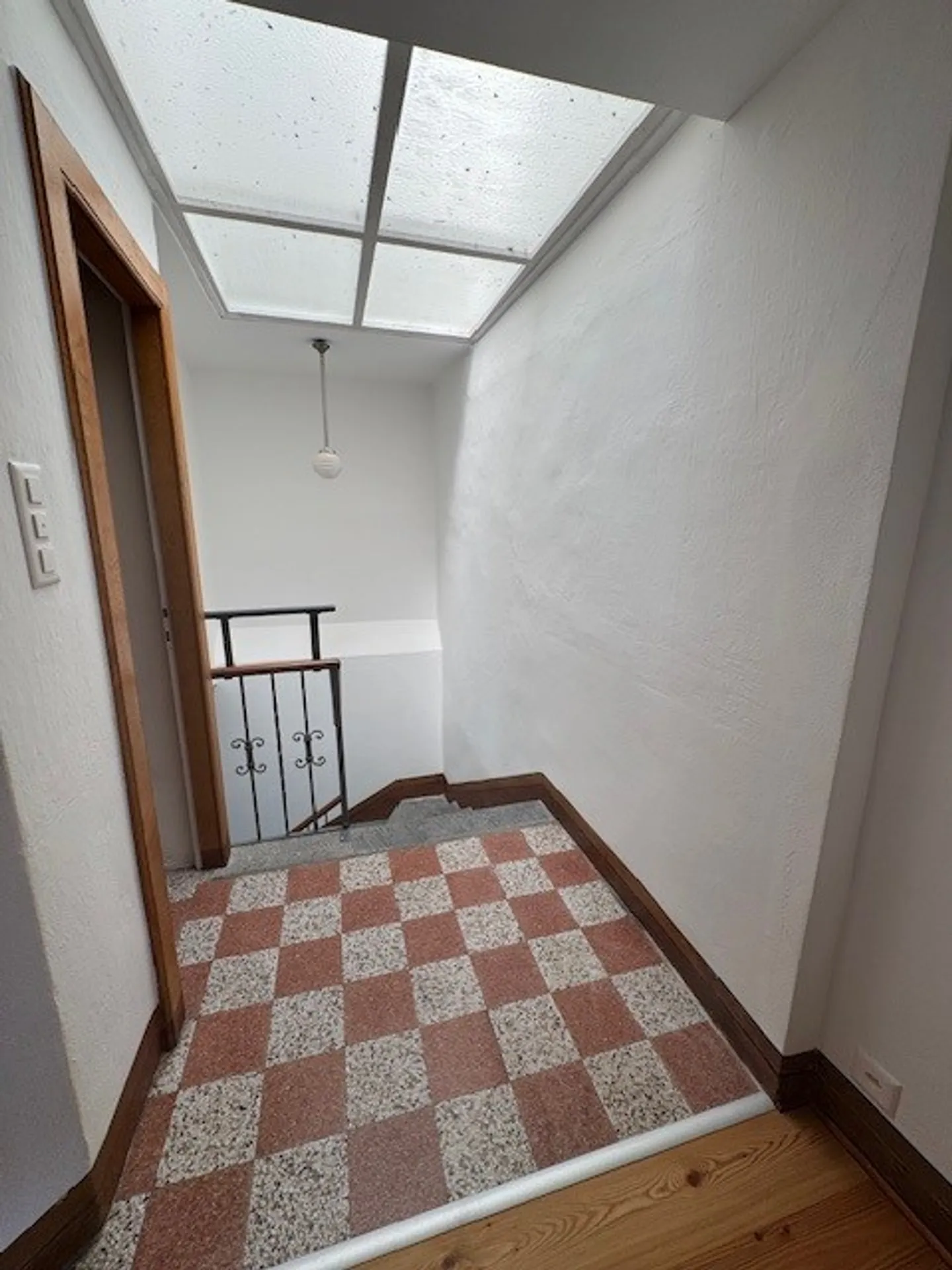 Bedano - Single-family house in the town center with property - Photo 12 of 17