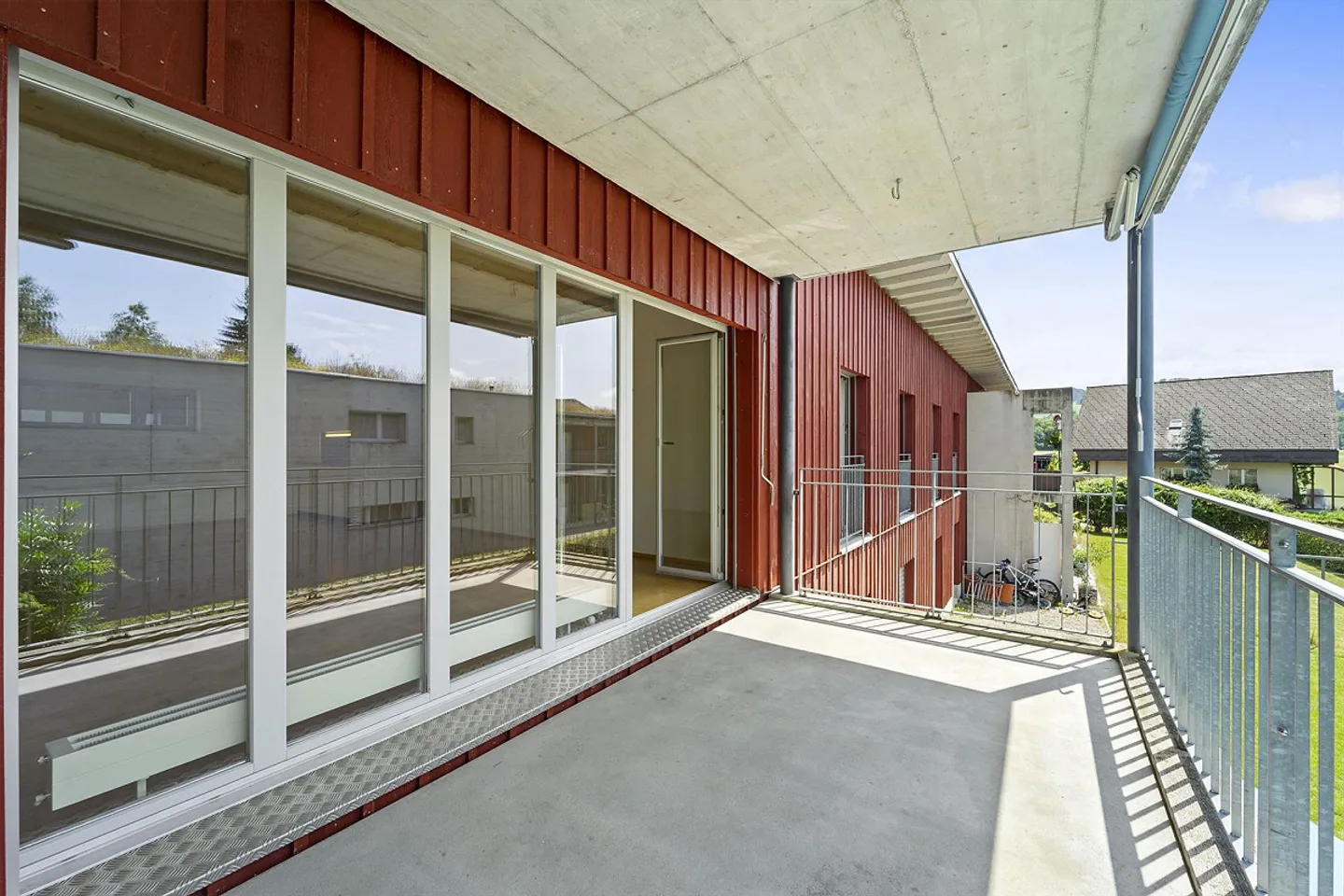 Space for the whole family! - Photo 8 of 9