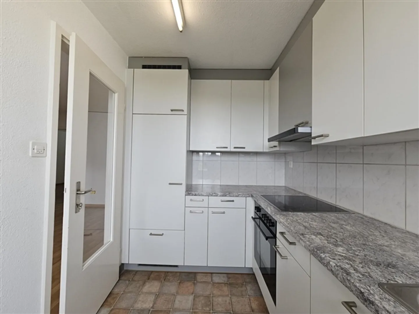 Bright, well-kept apartment in a child-friendly location - Photo 2 of 9