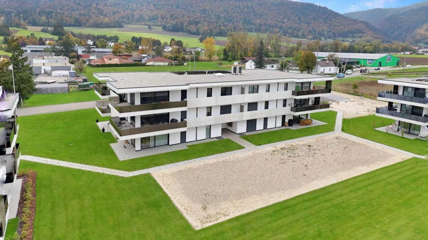 Bel appartement presque neuf dans un endroit calme - Photo 1 sur 18