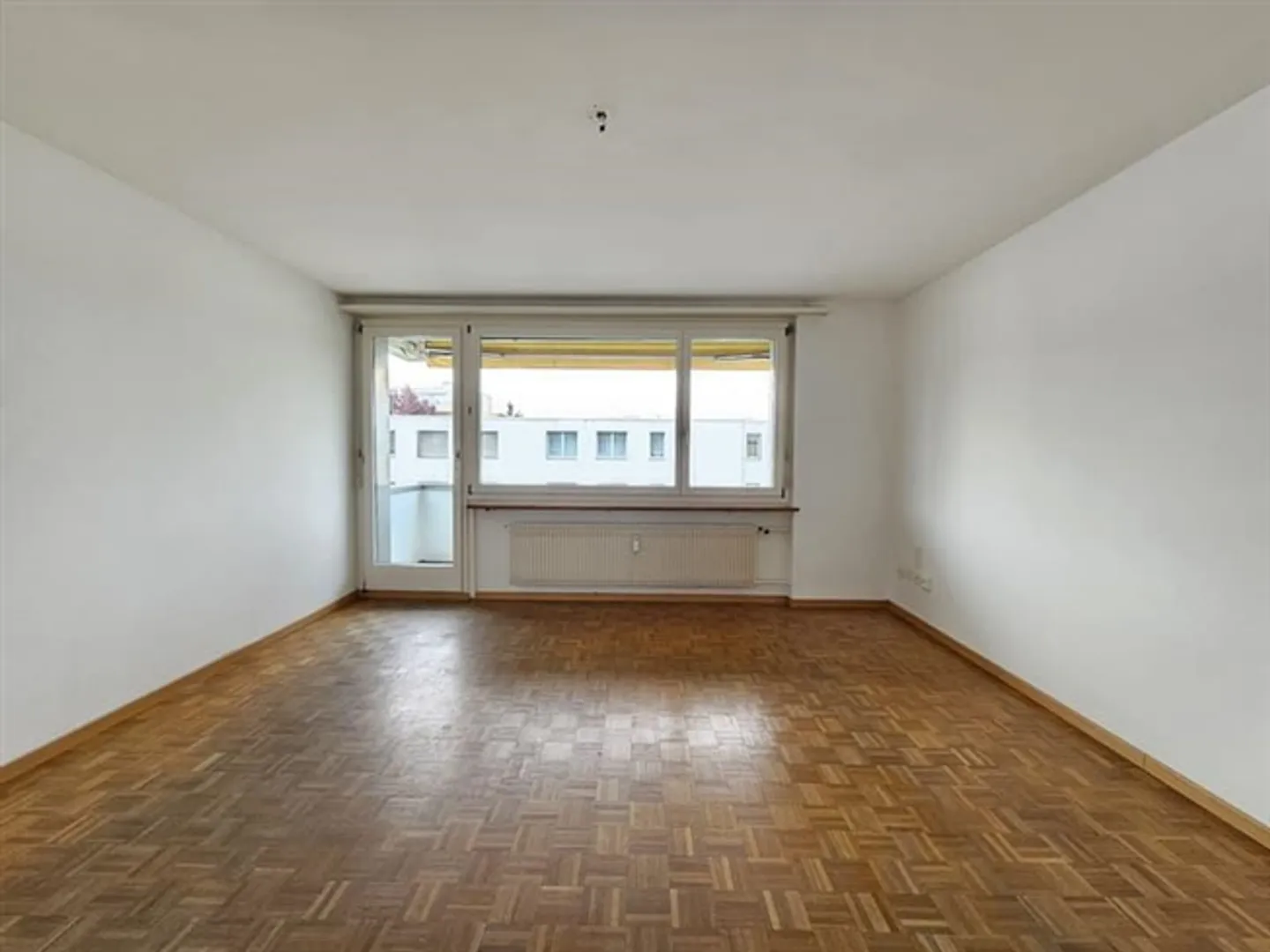 Bright, well-kept apartment in a child-friendly location - Photo 4 of 9