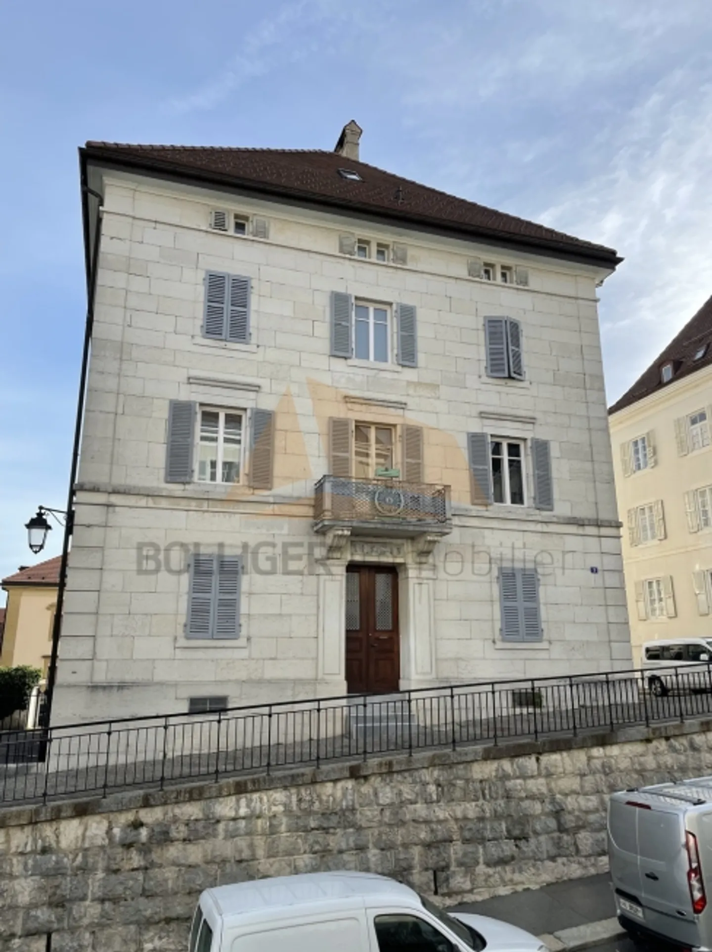 FOR SALE
APARTMENT 130 M2
WITH 4.5 ROOMS AND MEZZANINE - Photo 3 of 20