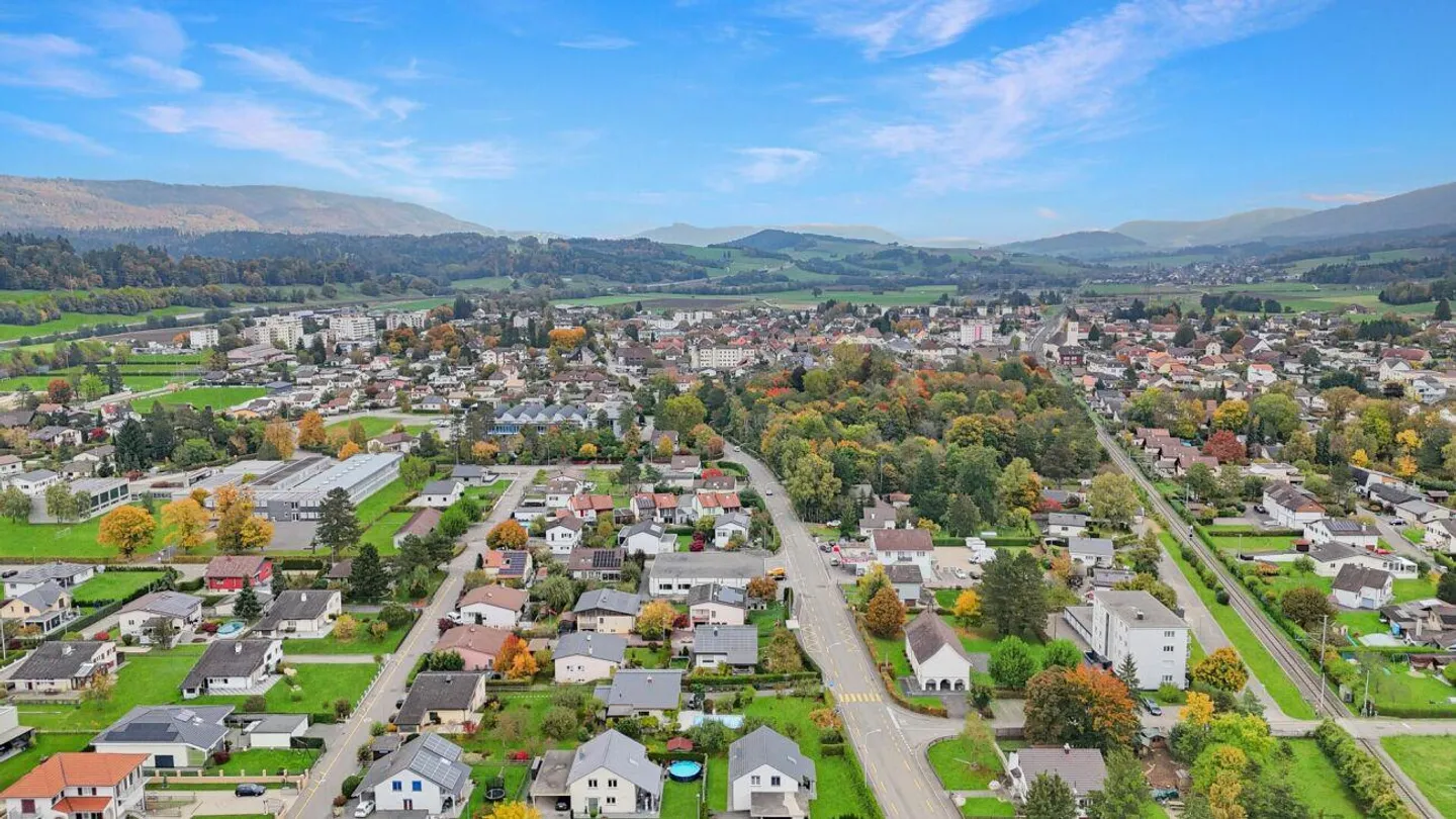 Bel appartement presque neuf dans un endroit calme - Photo 18 sur 18