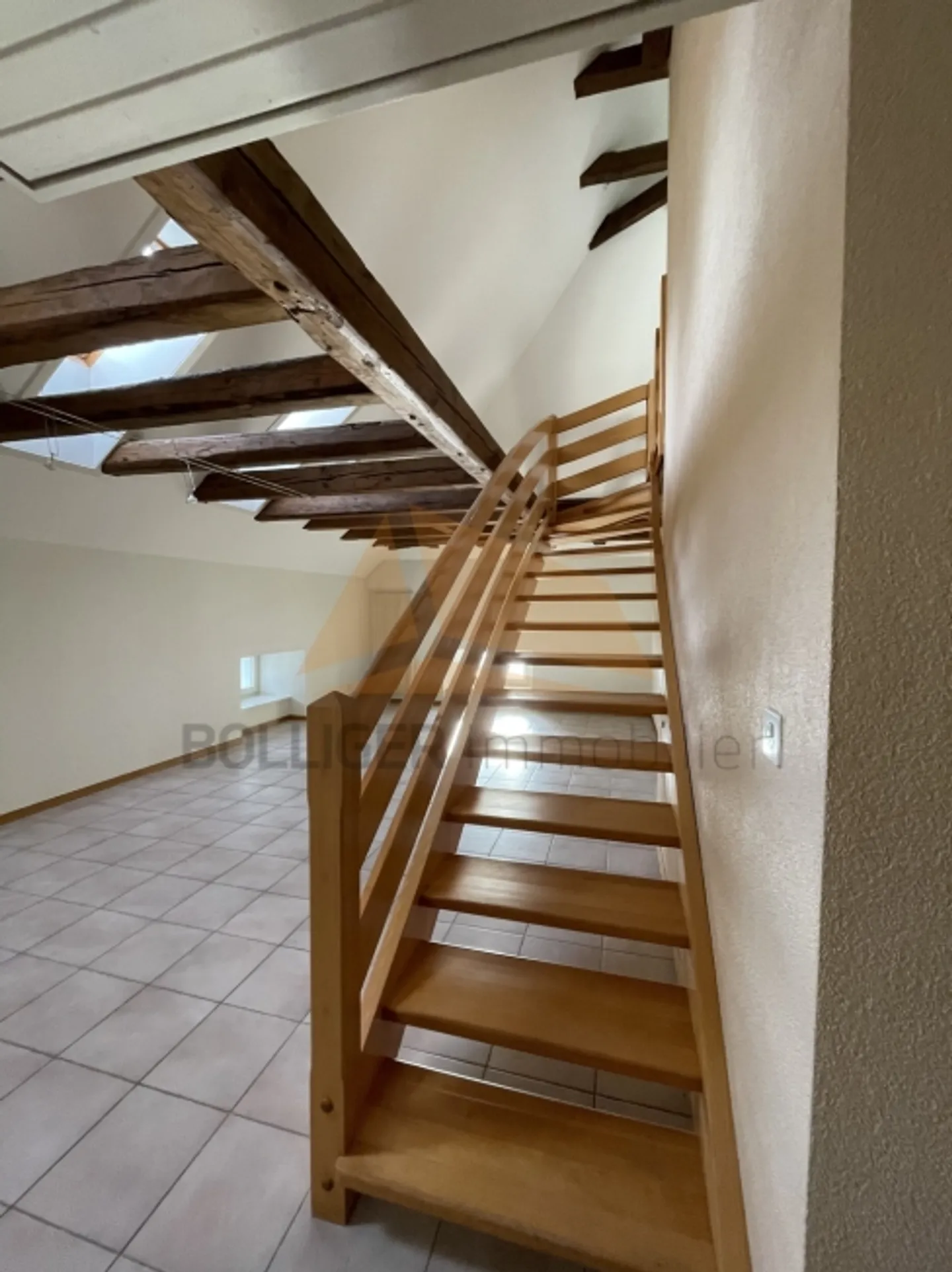 FOR SALE
APARTMENT 130 M2
WITH 4.5 ROOMS AND MEZZANINE - Photo 8 of 20