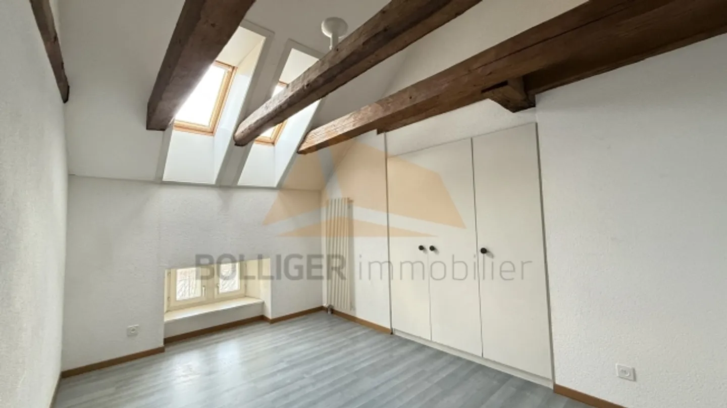 FOR SALE
APARTMENT 130 M2
WITH 4.5 ROOMS AND MEZZANINE - Photo 15 of 20
