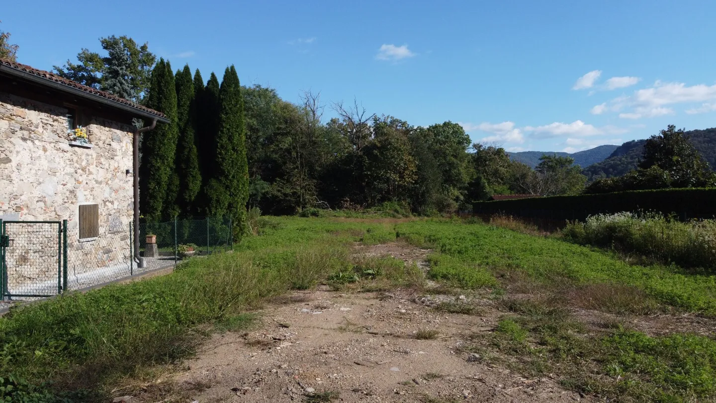 Terreno edificabile in pianura per residenza primaria - Foto 3 di 8