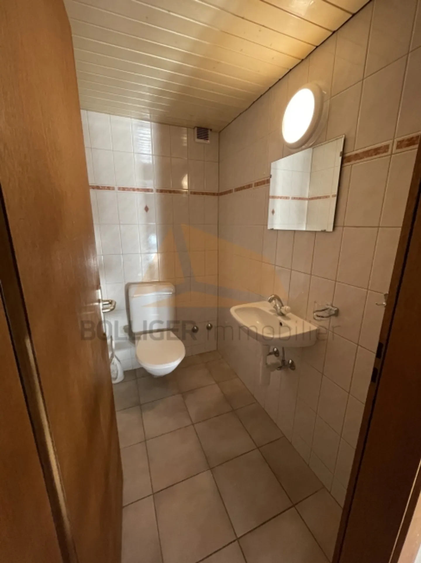 FOR SALE
APARTMENT 130 M2
WITH 4.5 ROOMS AND MEZZANINE - Photo 18 of 20