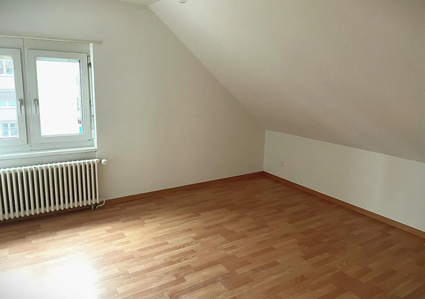 Originelle 4 Zimmer-Dachwohnung - Foto 8 di 9
