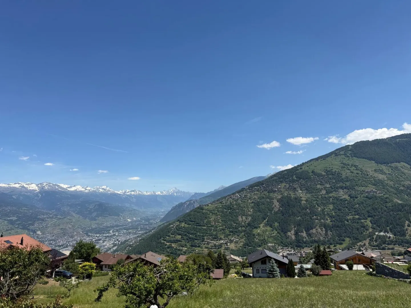 Terrain à bâtir avec permis - Photo 1 sur 2