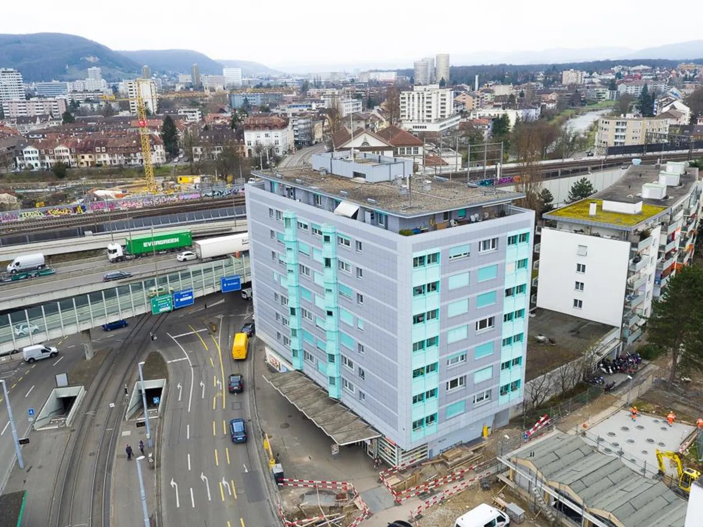 Single Apartment! - Photo 1 of 4