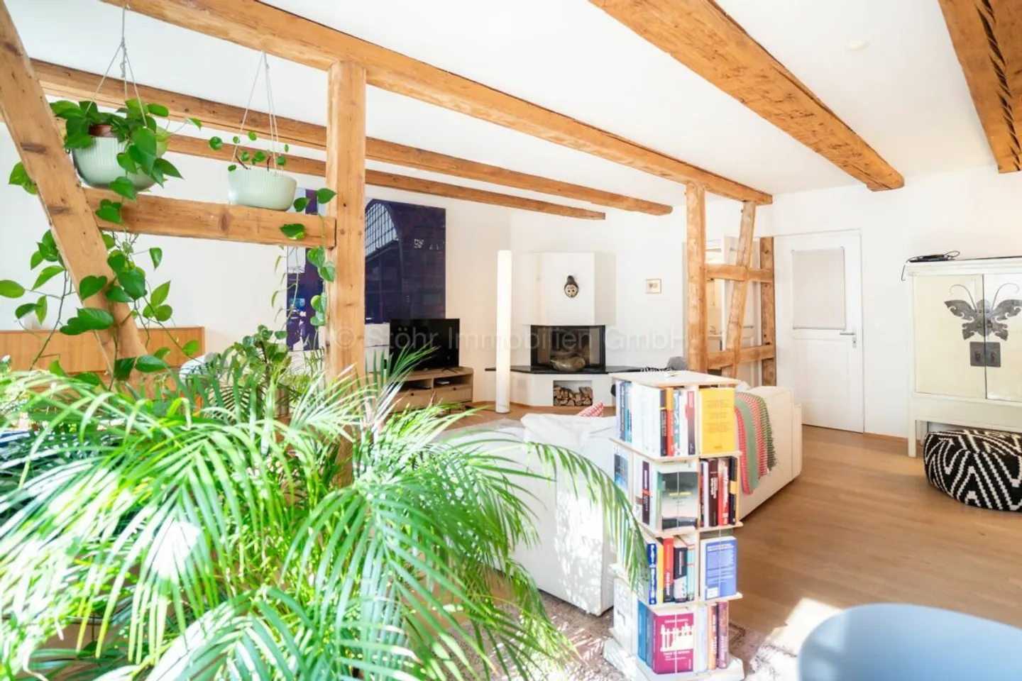 Charming 4.5 Room Triplex Apartment in a Unique Location - Photo 14 of 23