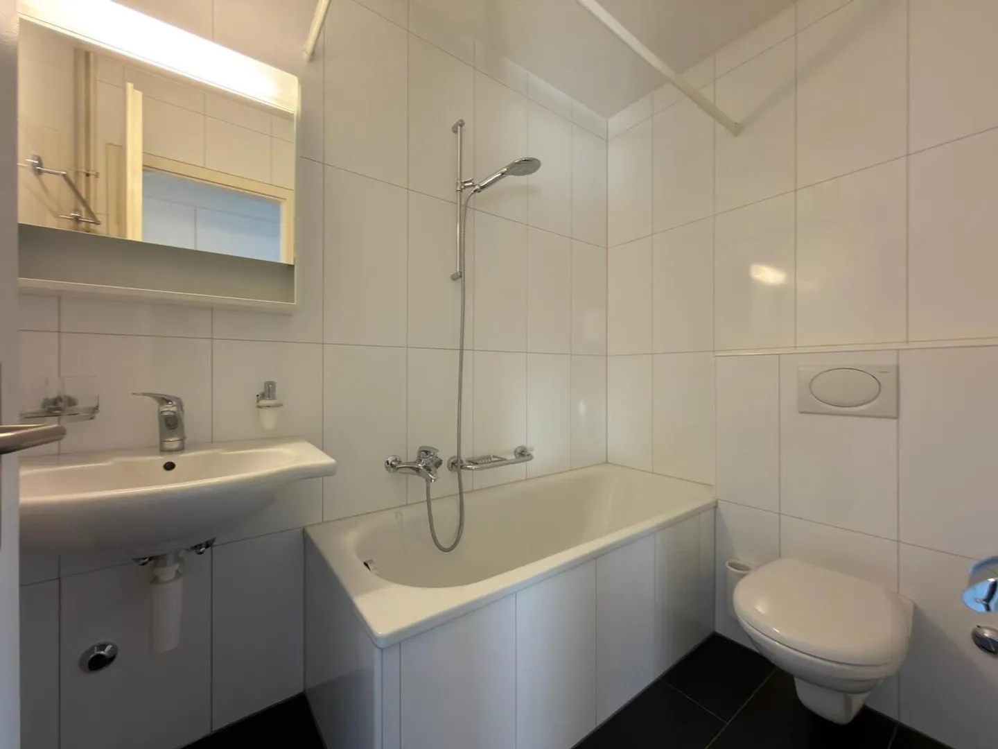 3-room apartment at Rue du Milieu 17, Biel - Photo 6 of 7