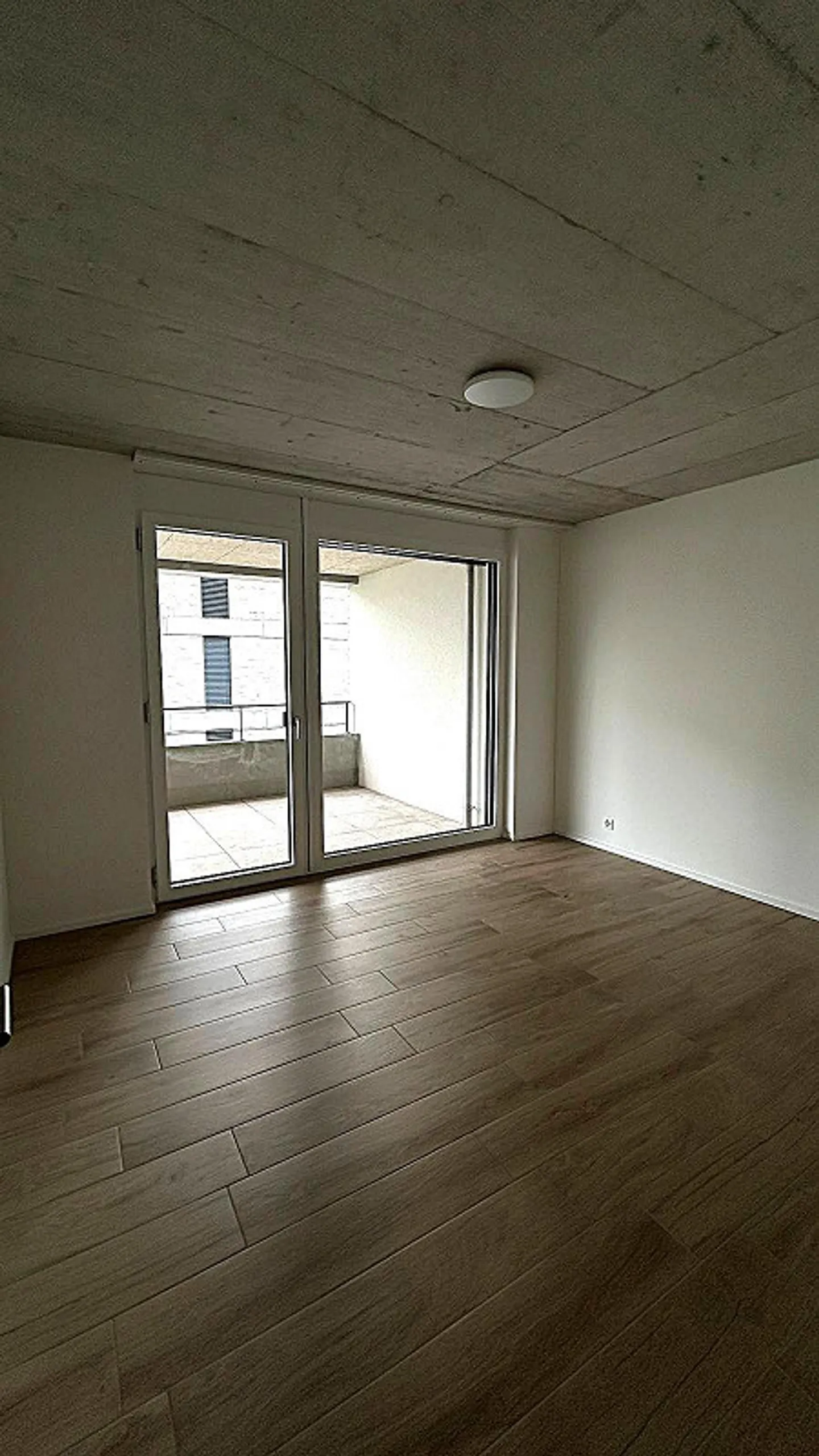 New construction highlight: 2.5 rooms on the 2nd floor - central & well connected - Photo 3 of 9