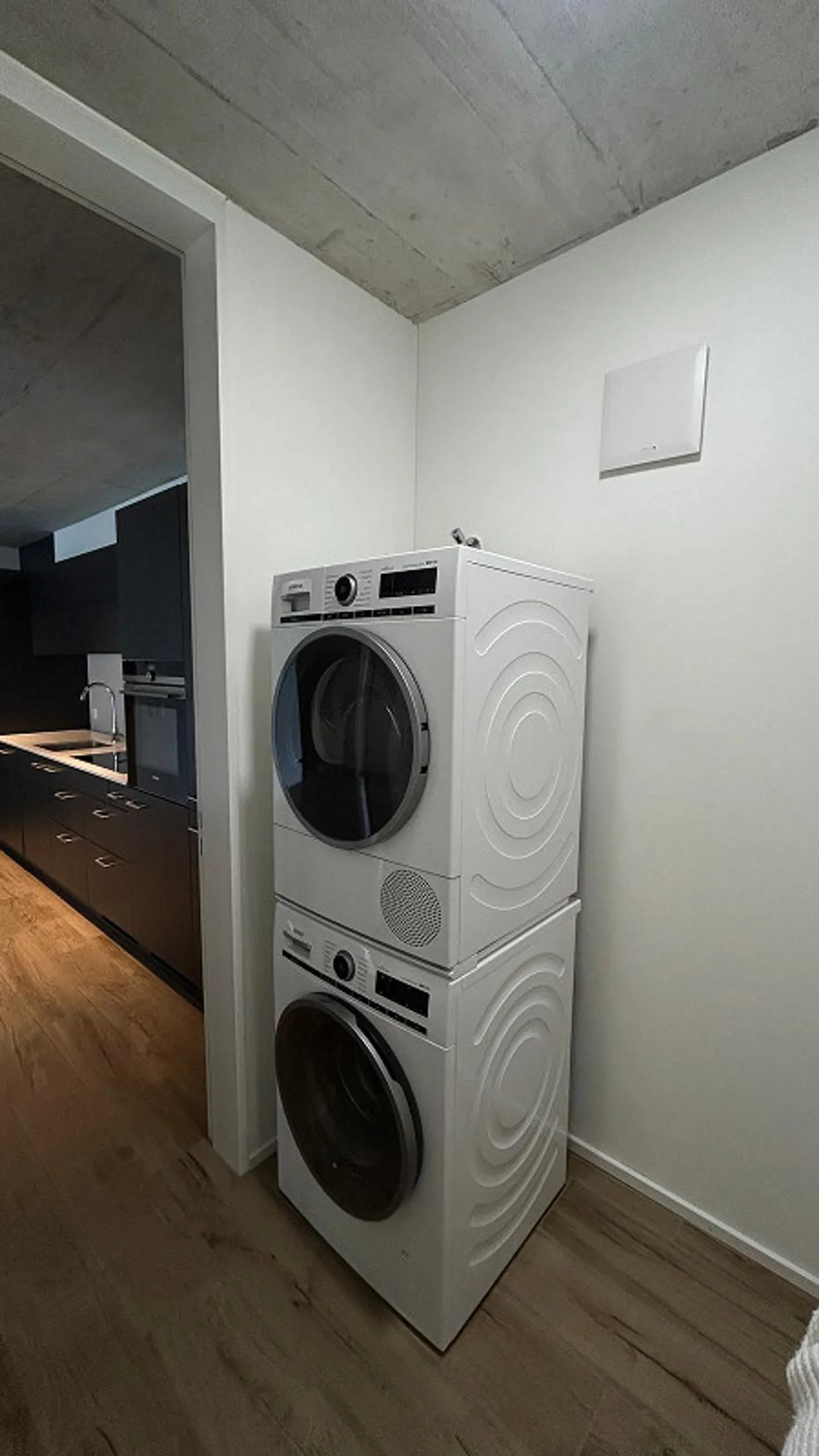 New construction highlight: 2.5 rooms on the 2nd floor - central & well connected - Photo 4 of 9