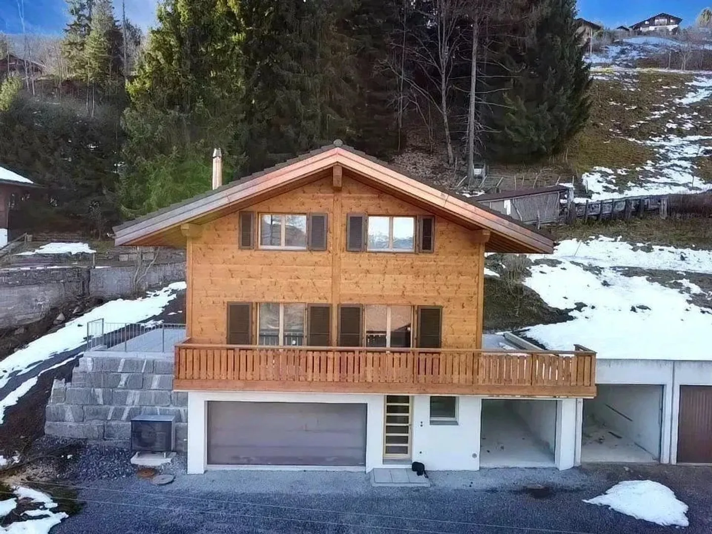Chalet for sale - Photo 3 of 16